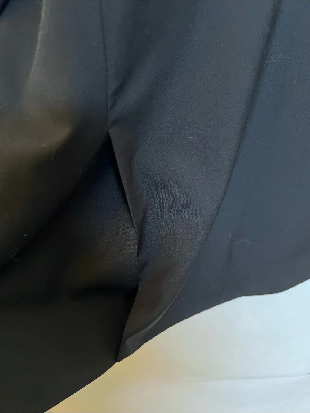 Capezzio Hand Tailored Men's Black Three-Button Merino Wool Blazer
